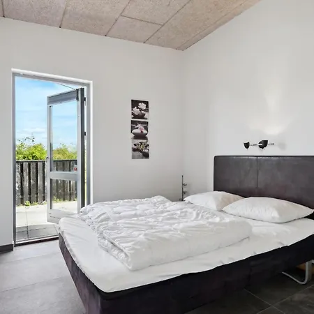 4 Bedroom Lovely In 斯凯恩