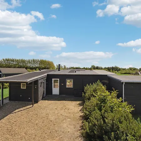 4 Bedroom Lovely In *