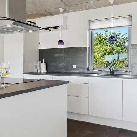 度假居 4 Bedroom Lovely In